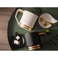 金色条纹杯子