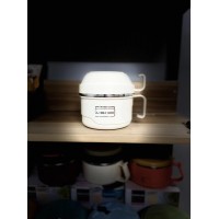 白色快餐杯